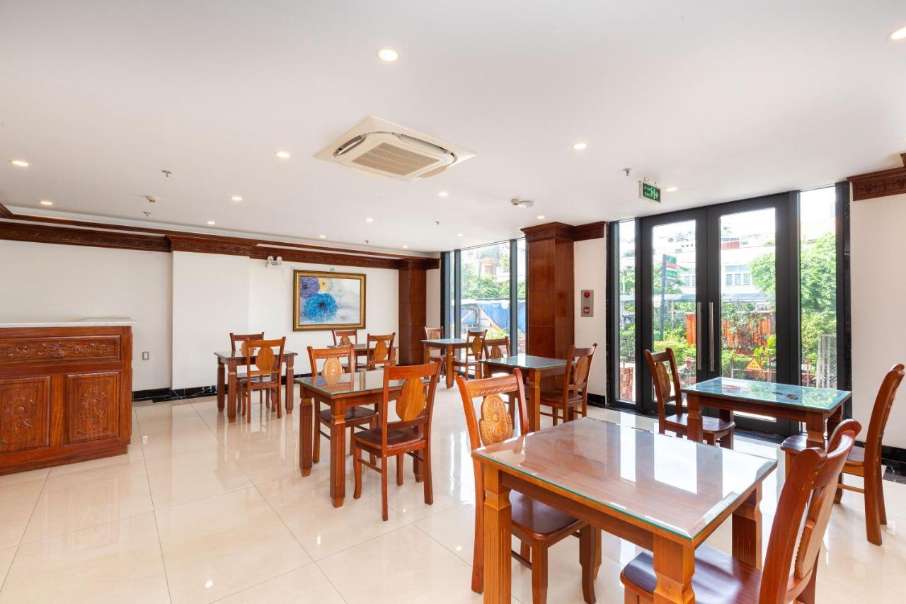 Silk Hong Ha Airport Hotel 호치민 외부 사진