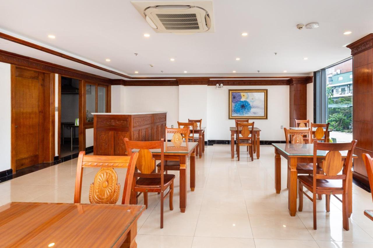 Silk Hong Ha Airport Hotel 호치민 외부 사진