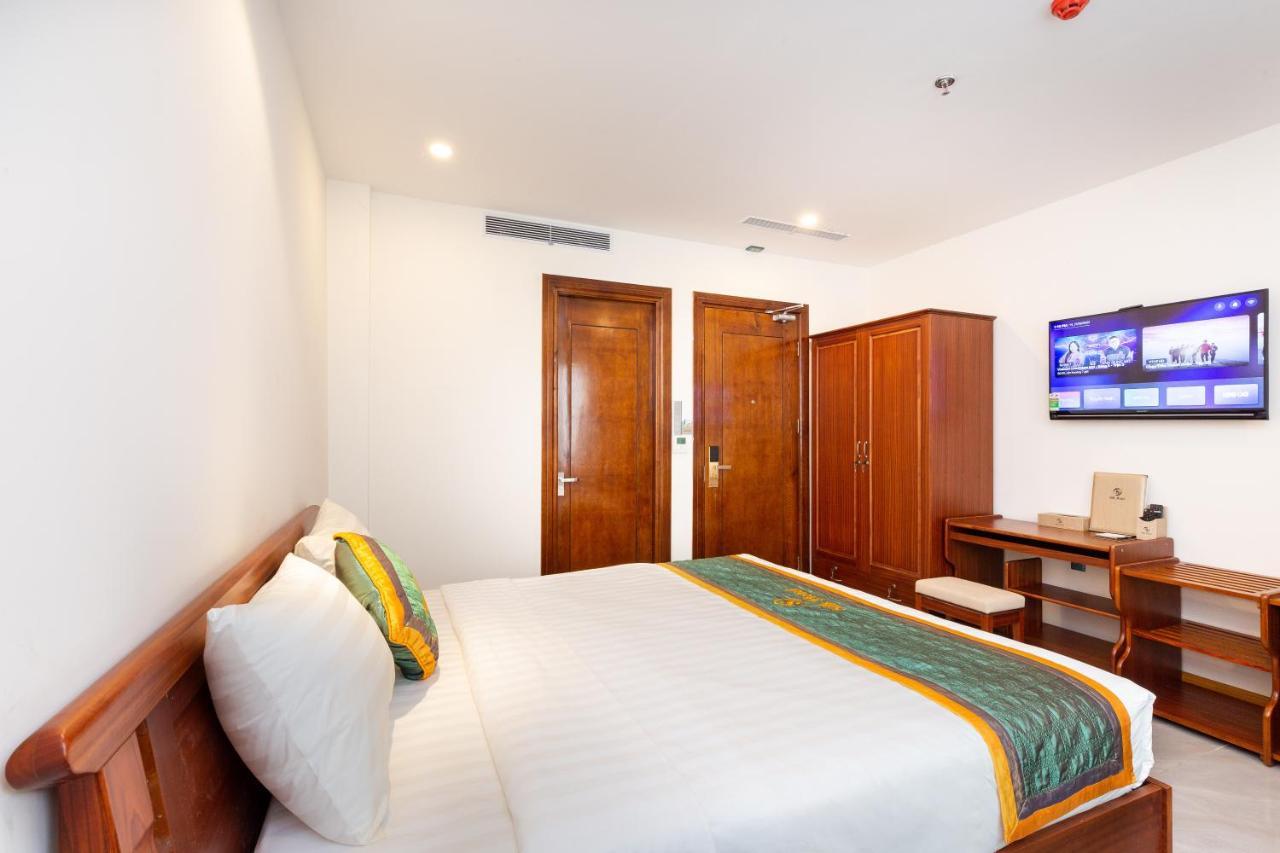 Silk Hong Ha Airport Hotel 호치민 외부 사진