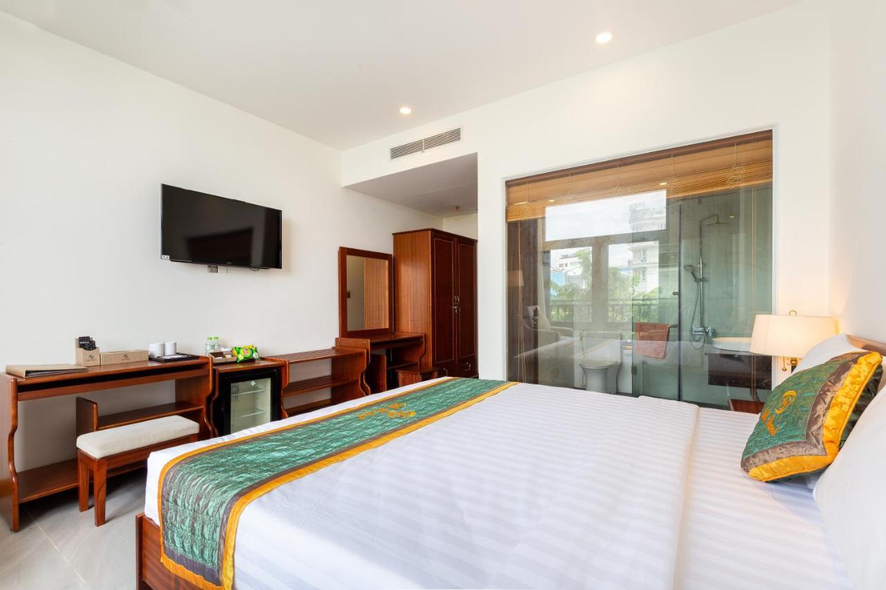 Silk Hong Ha Airport Hotel 호치민 외부 사진