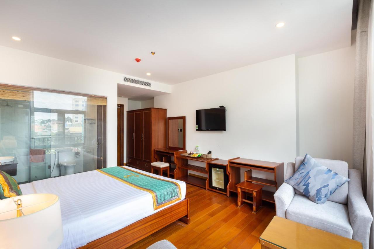 Silk Hong Ha Airport Hotel 호치민 외부 사진