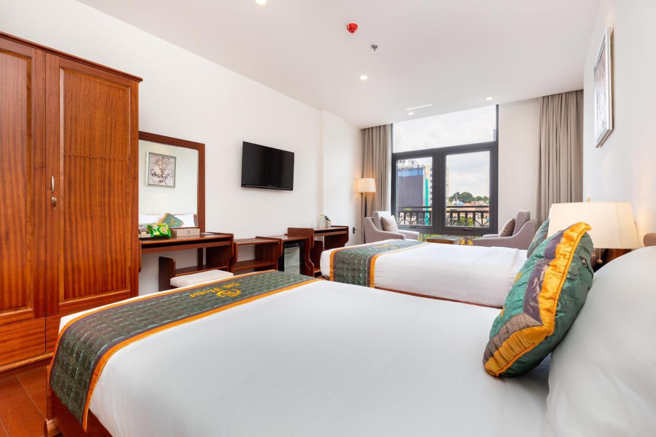 Silk Hong Ha Airport Hotel 호치민 외부 사진