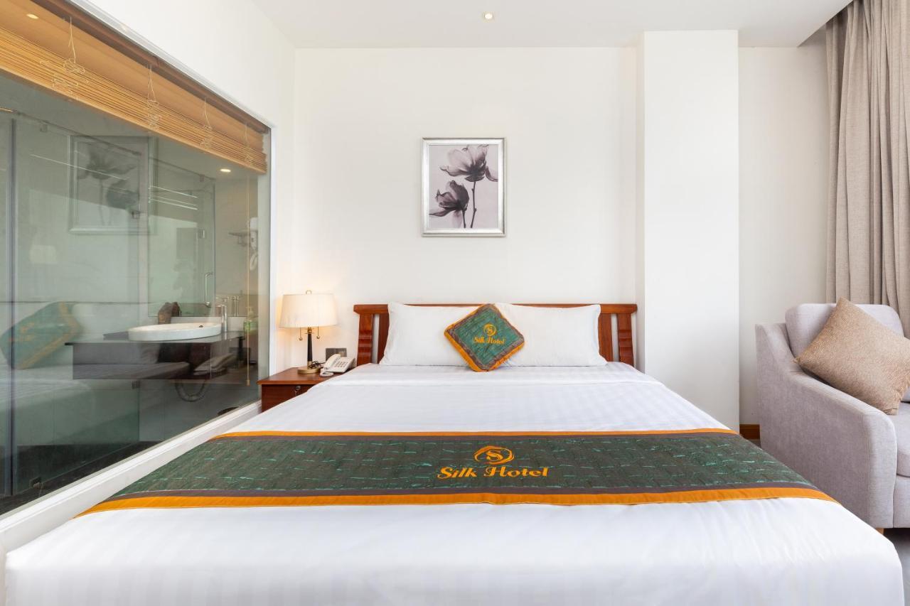 Silk Hong Ha Airport Hotel 호치민 외부 사진