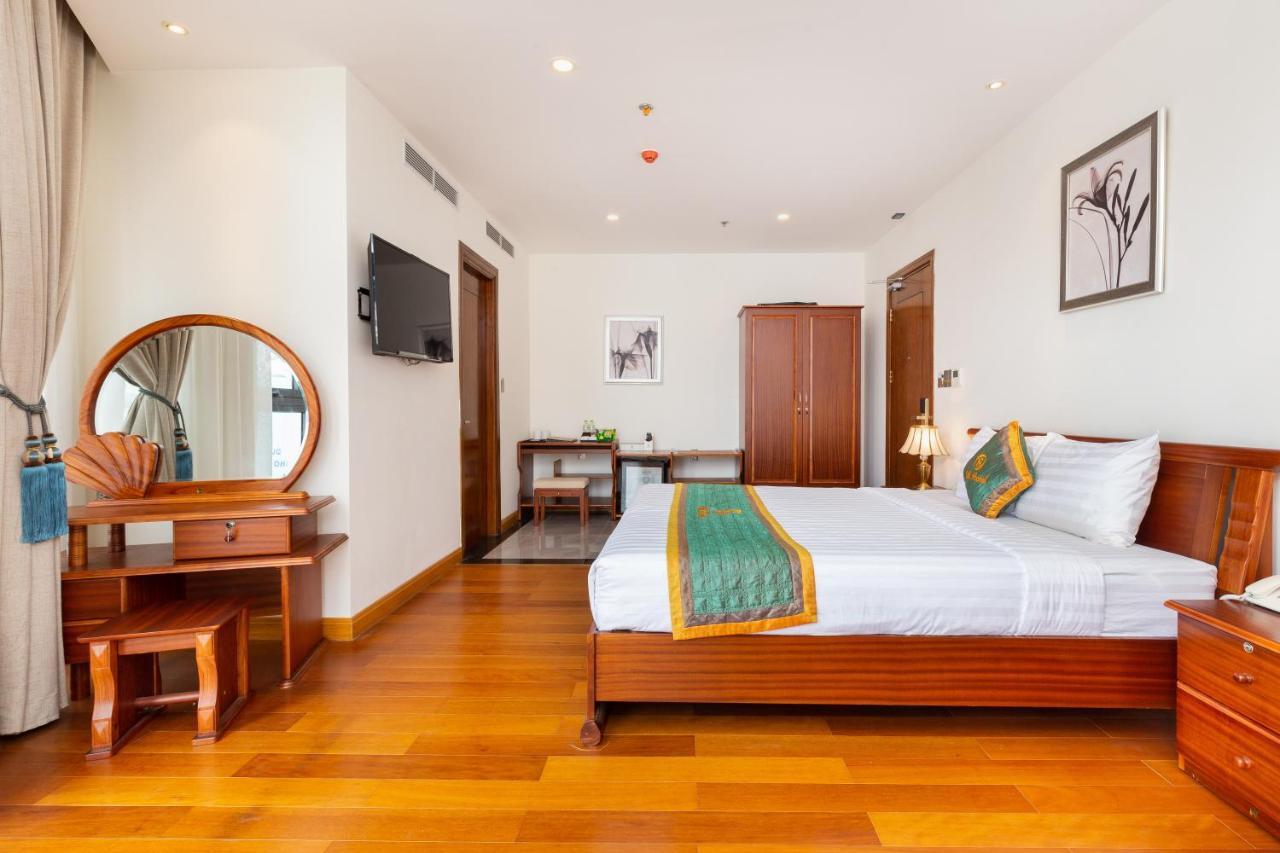 Silk Hong Ha Airport Hotel 호치민 외부 사진