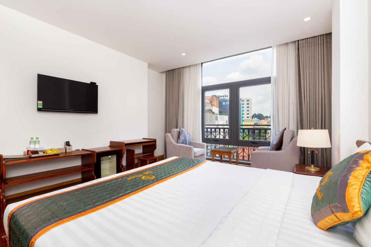 Silk Hong Ha Airport Hotel 호치민 외부 사진