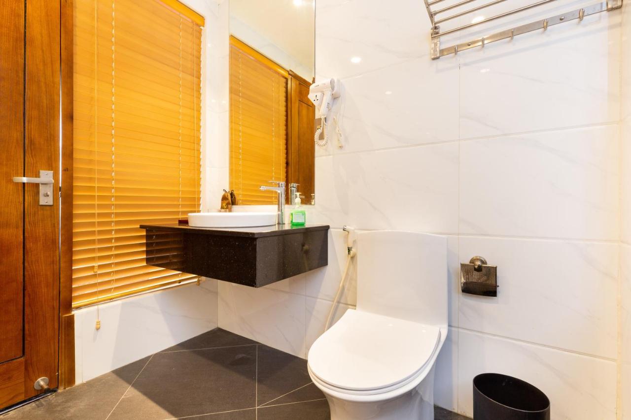 Silk Hong Ha Airport Hotel 호치민 외부 사진